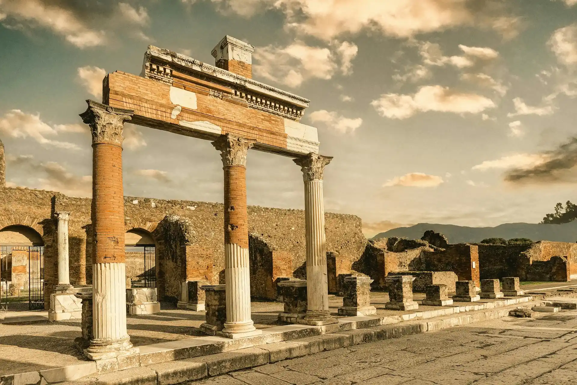 Naples to Pompeii